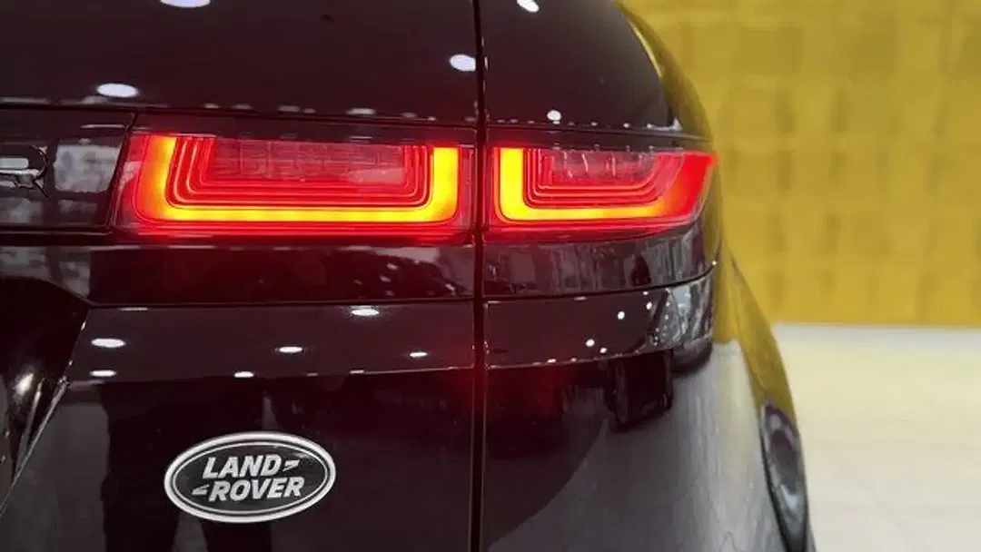 Land Rover Range Rover Evoque - Thumbnail 8