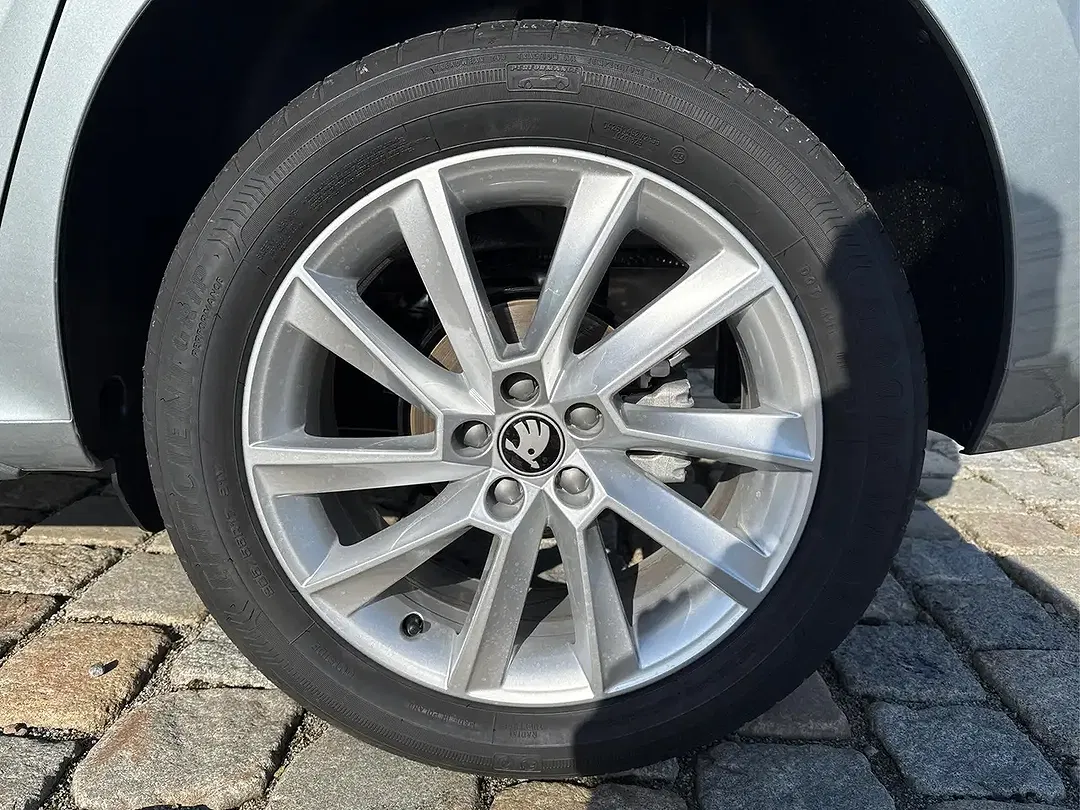 Skoda Kamiq 1.5 TSI DSG 130 Years Premium Edition - Thumbnail 12