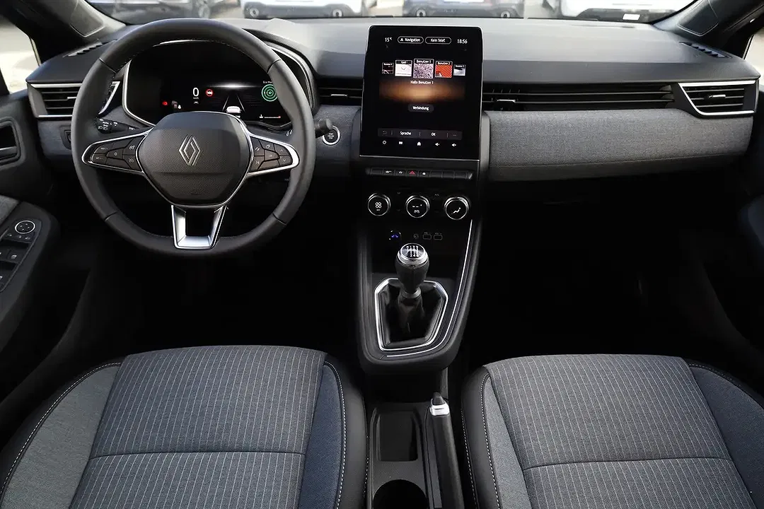 Renault Clio TCe Techno - Thumbnail 10