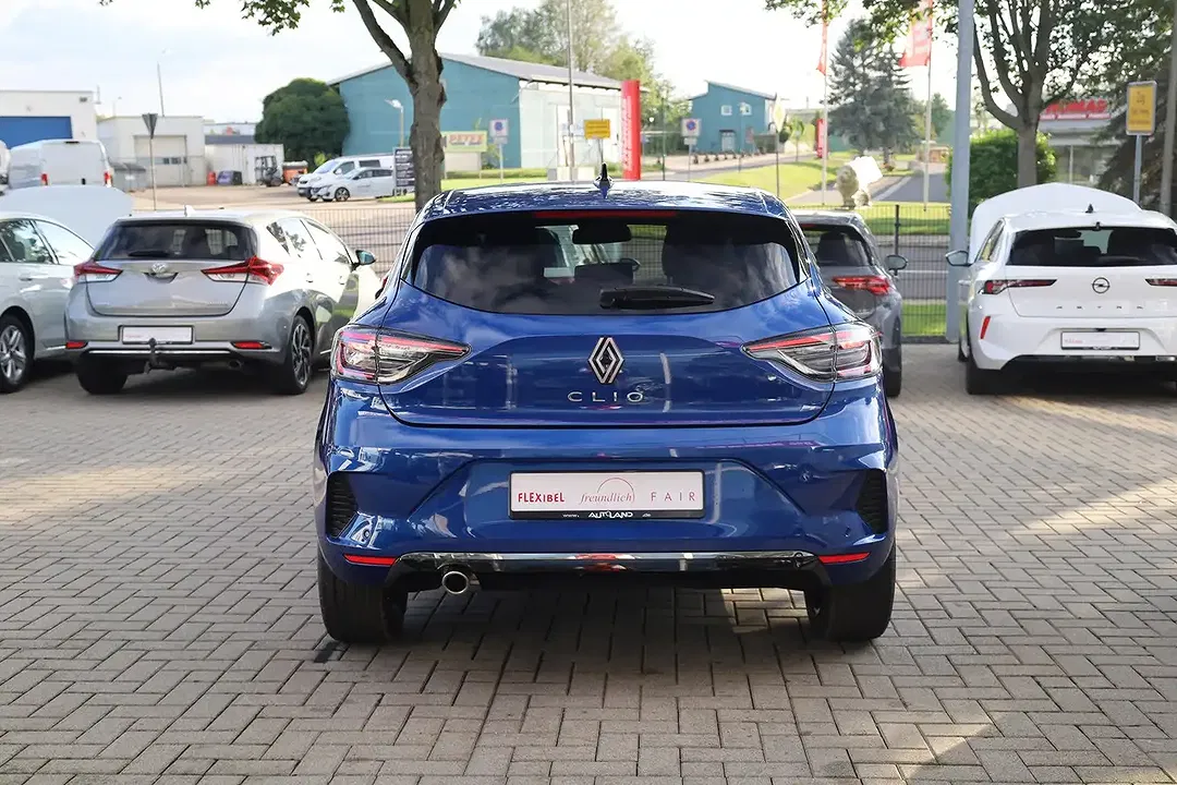 Renault Clio TCe Techno - Thumbnail 4