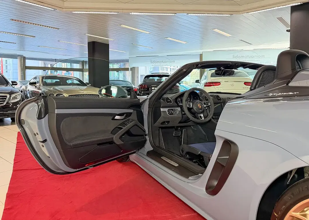 Porsche Boxster - Thumbnail 18