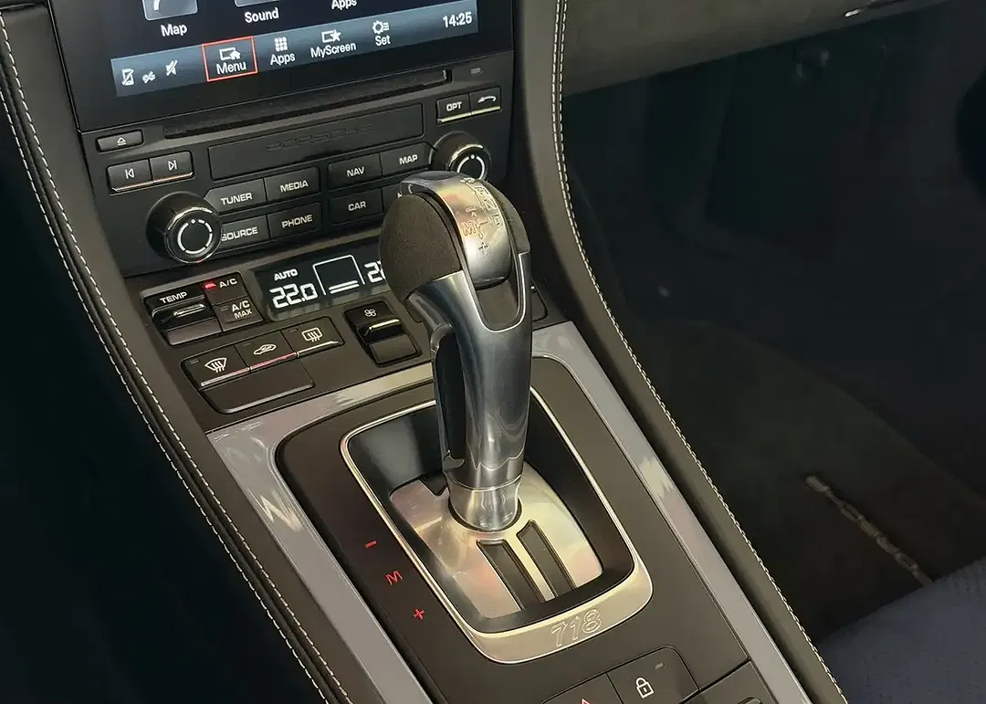 Porsche Boxster - Thumbnail 32