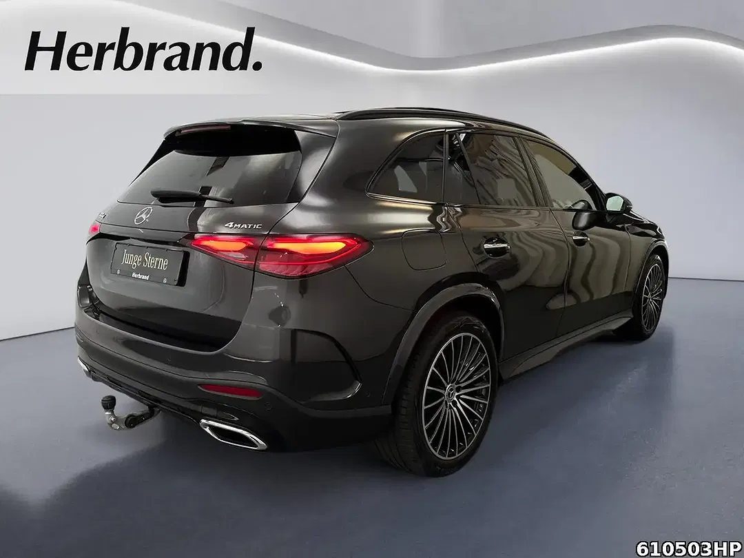 Mercedes-Benz GLC 300 4MATIC AMG - Thumbnail 3