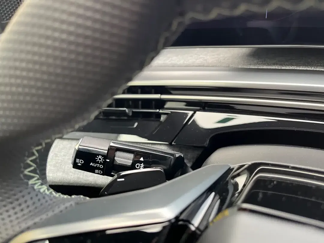 Peugeot 5008 136 Hybrid GT - foto 14
