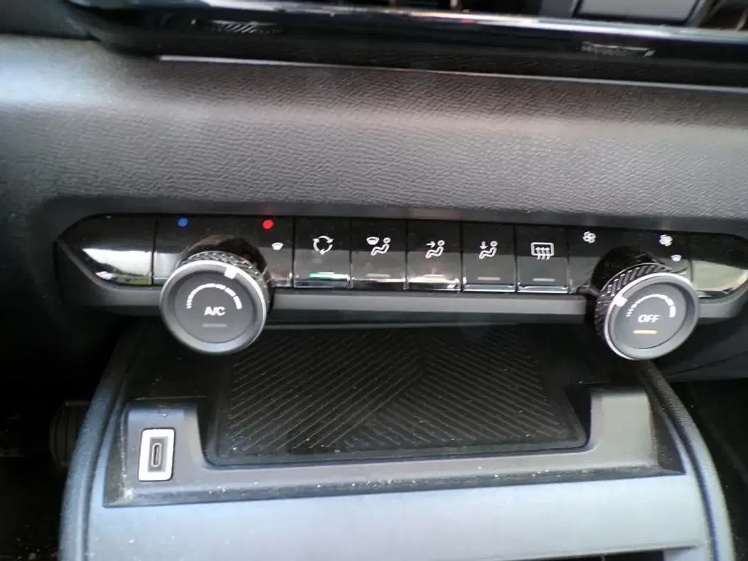 Citroen C4 1.2 - Thumbnail 10