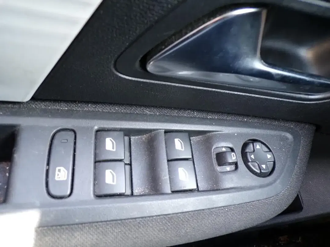 Citroen C4 1.2 - Thumbnail 13