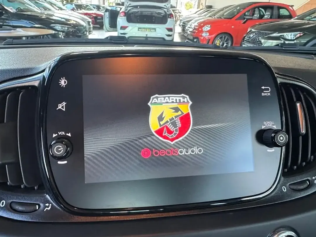 Abarth 695C - Thumbnail 11