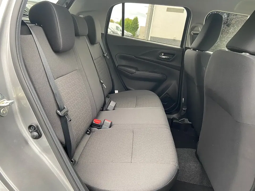 Suzuki Swift Hybrid CVT Comfort - Thumbnail 10