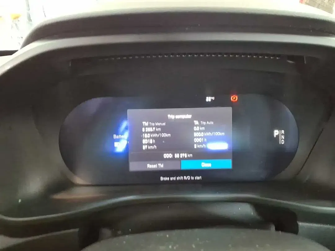 Volvo XC40 EV Recharge Plus - Thumbnail 7