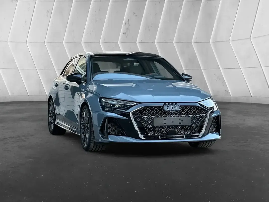 Audi RS3 quattro Sportback - Thumbnail 3