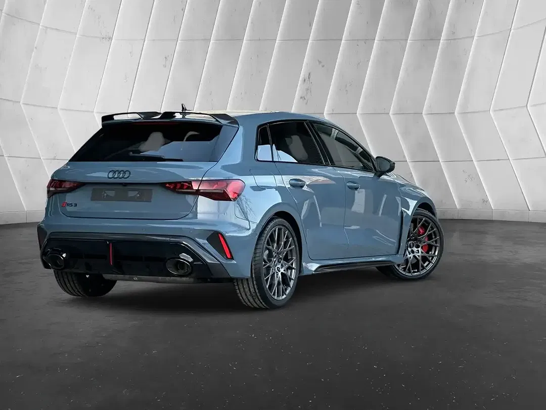 Audi RS3 quattro Sportback - Thumbnail 5