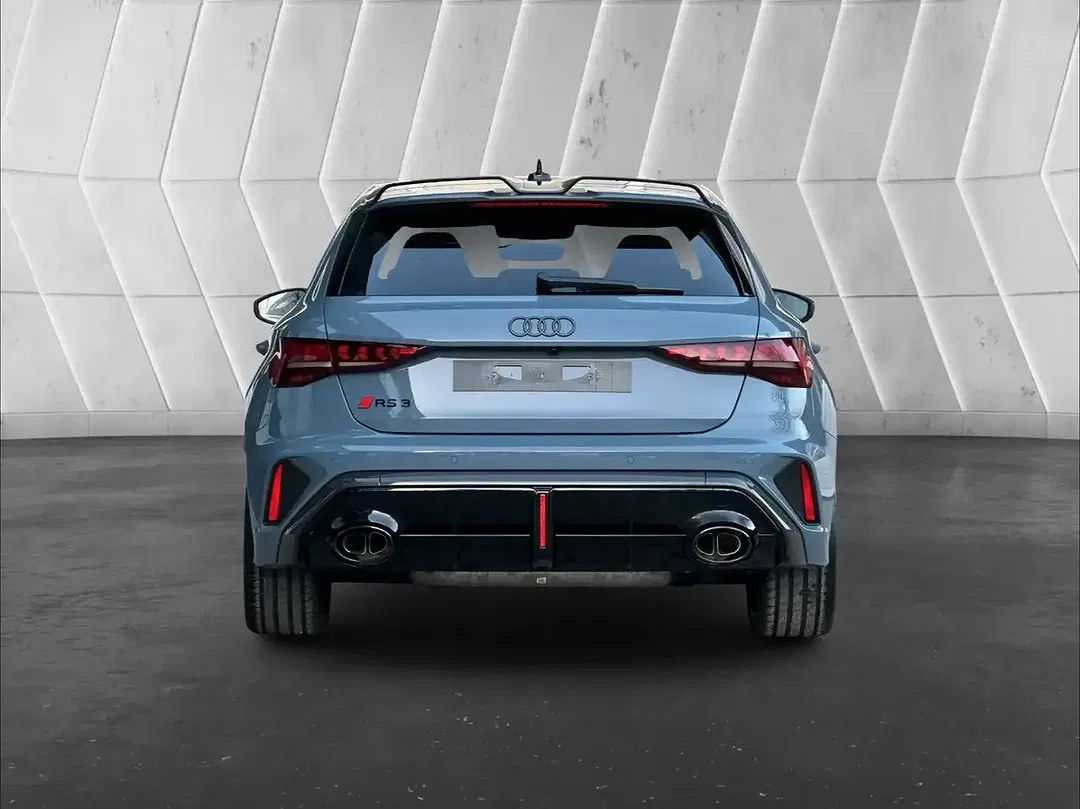 Audi RS3 quattro Sportback - Thumbnail 6