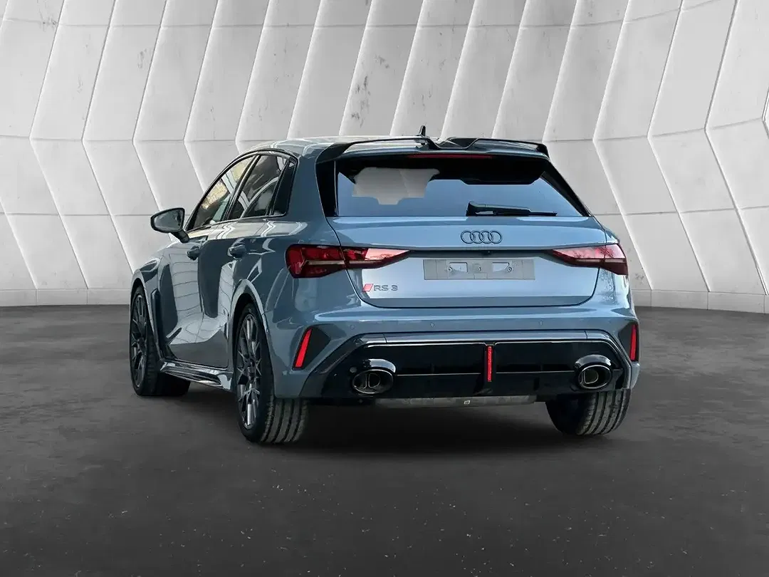 Audi RS3 quattro Sportback - Thumbnail 7
