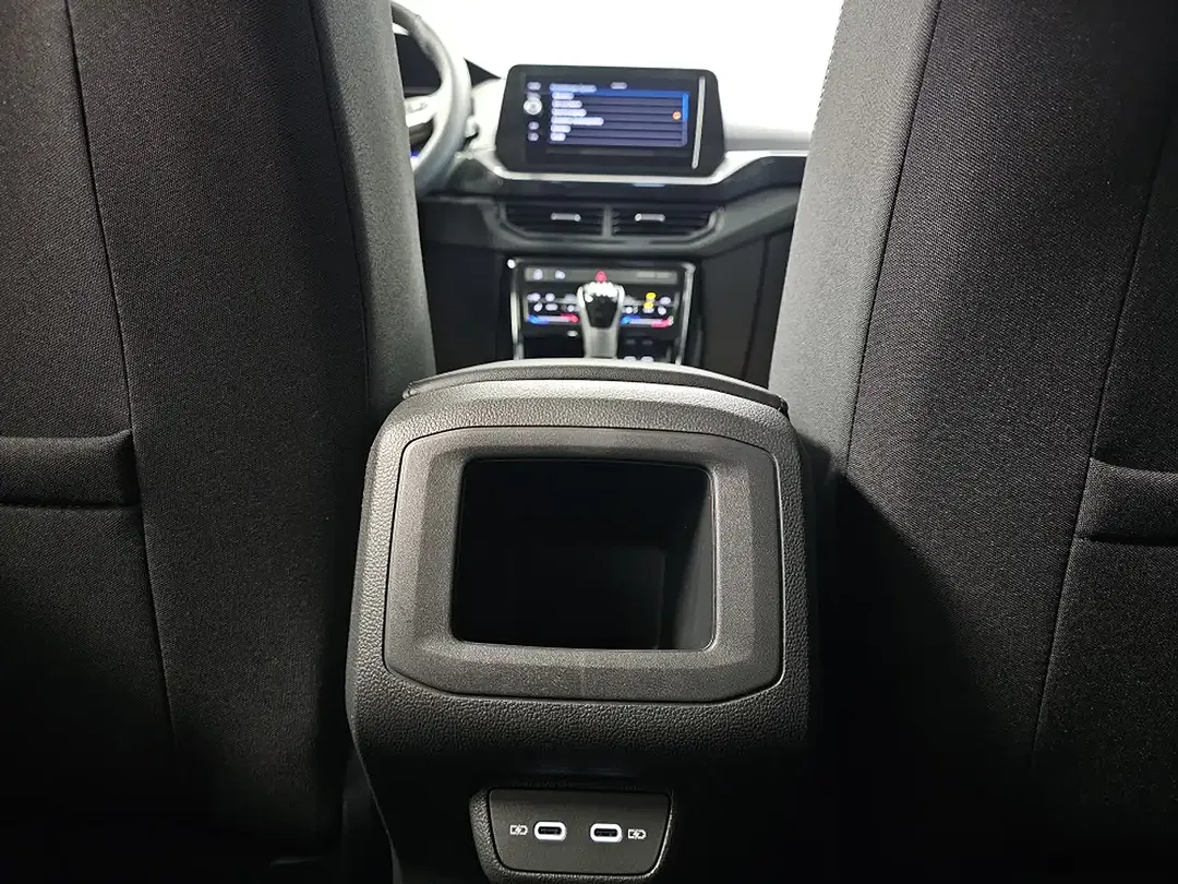 Volkswagen T-Cross Life - Thumbnail 7
