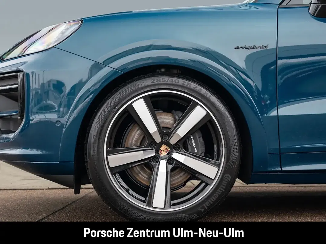 Porsche Cayenne E-Hybrid Coupe Edition - Thumbnail 11