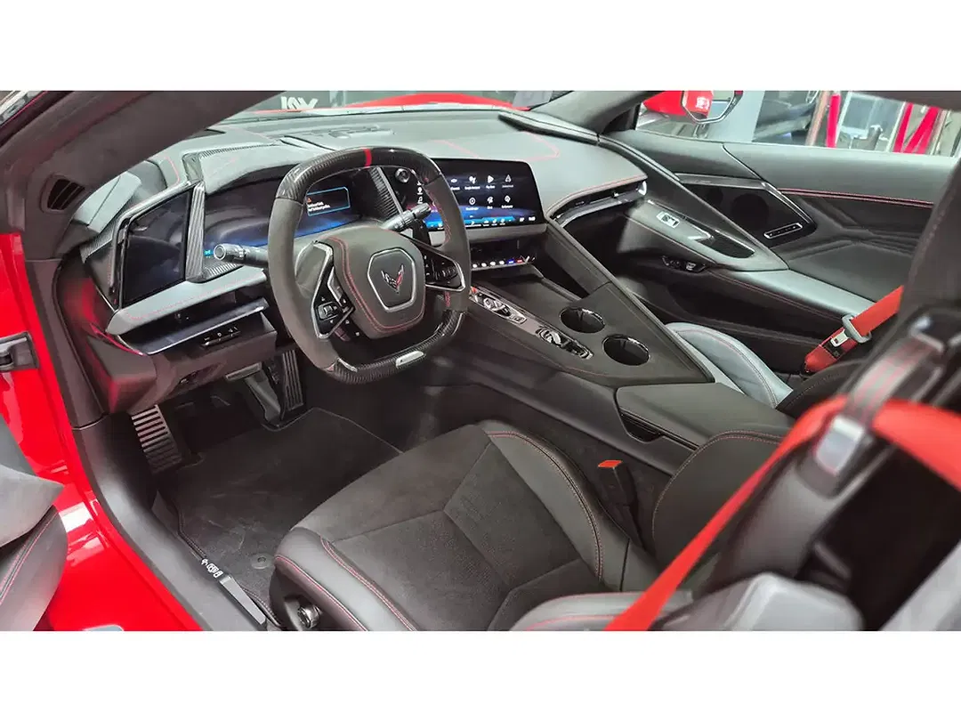 Corvette C8 E-Ray Convertible 3LZ - Thumbnail 14