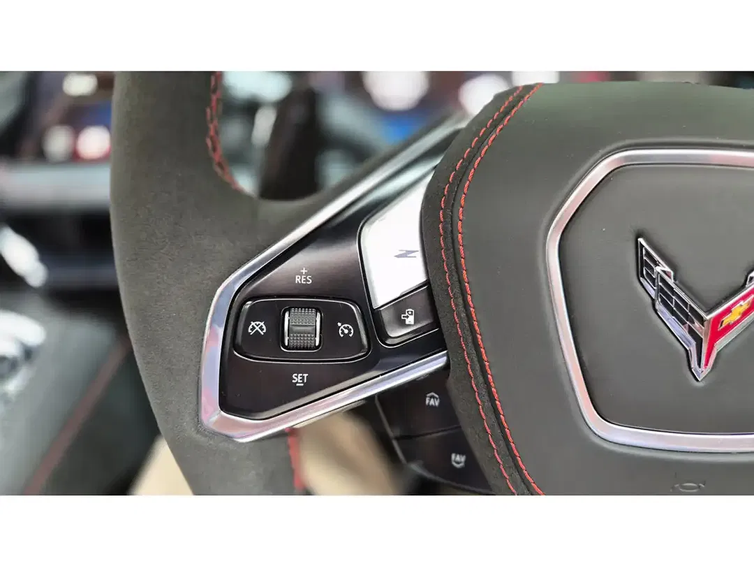 Corvette C8 E-Ray Convertible 3LZ - Thumbnail 24