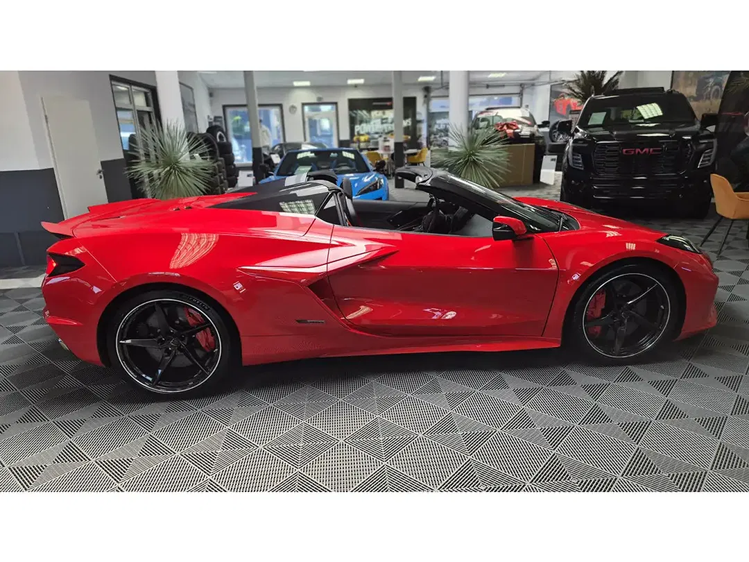Corvette C8 E-Ray Convertible 3LZ - Thumbnail 35