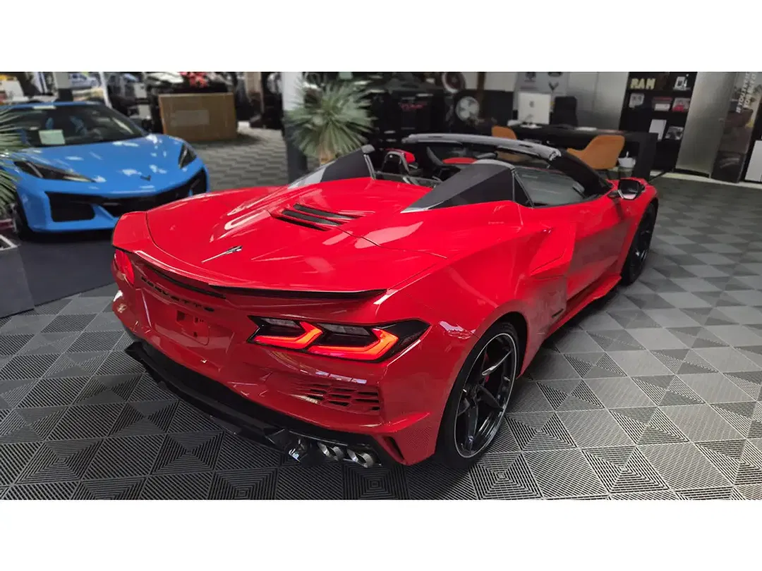 Corvette C8 E-Ray Convertible 3LZ - Thumbnail 36