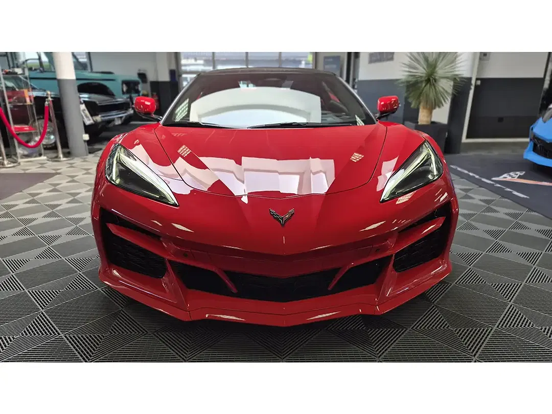 Corvette C8 E-Ray Convertible 3LZ - Thumbnail 8