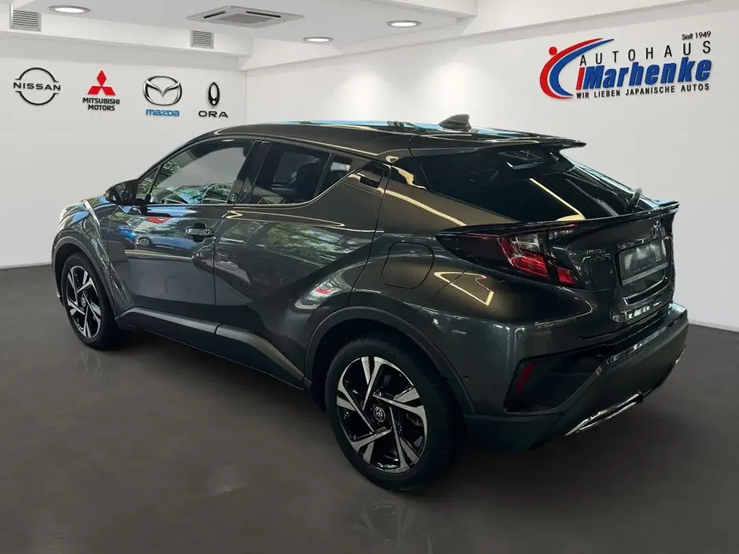 Toyota C-HR Hybrid Team Deutschland - Thumbnail 4