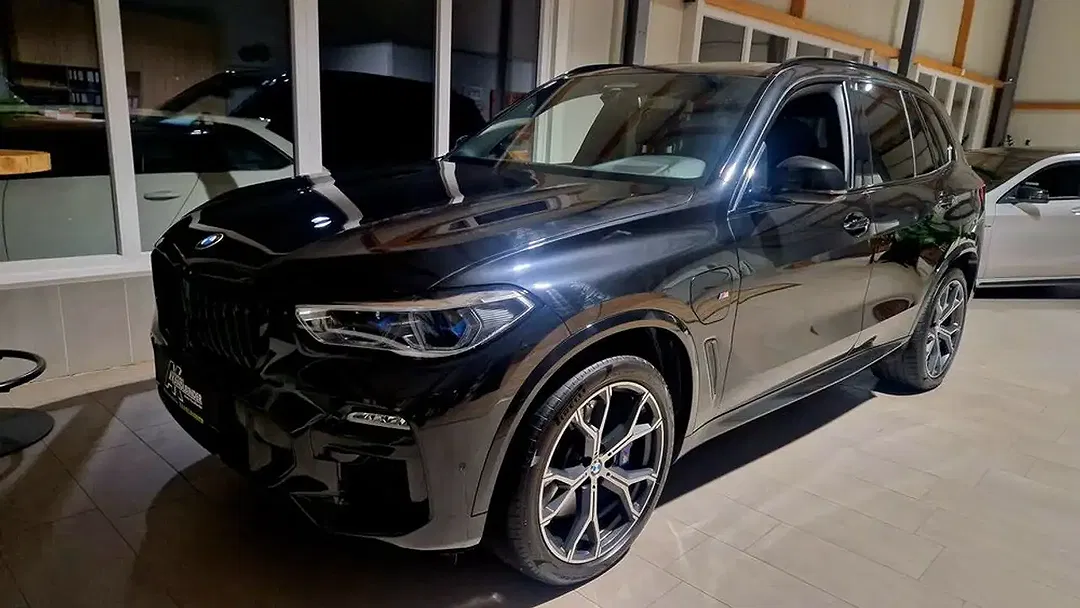 BMW X5 xDrive M Sport - Thumbnail 2