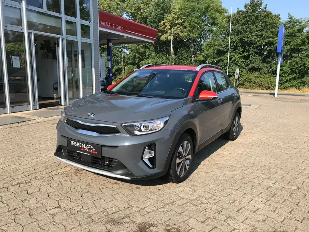 Kia Stonic Hybrid - foto 1