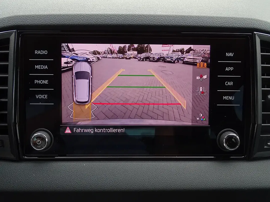 Skoda Karoq 1.5 TSI DSG Sportline - Thumbnail 11