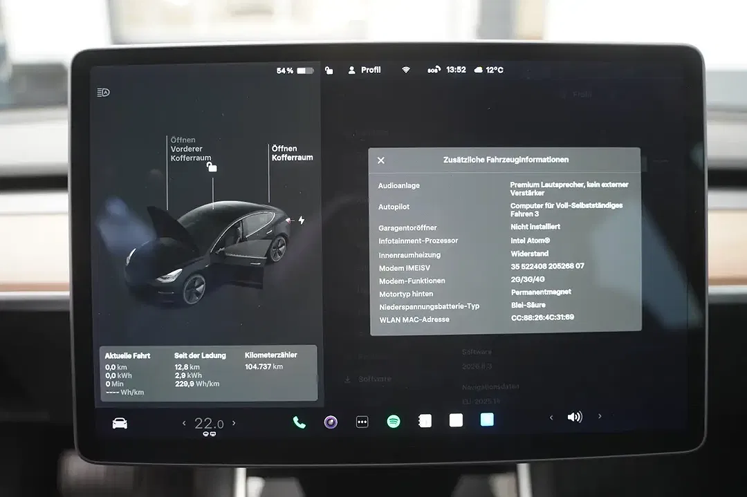 Tesla Model 3 Standard Range Plus - Thumbnail 12