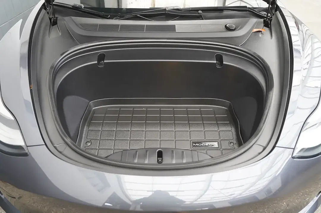 Tesla Model 3 Standard Range Plus - Thumbnail 14
