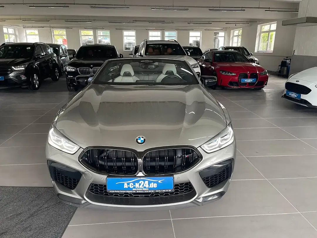 BMW M8 xDrive Competition Convertible - foto 2