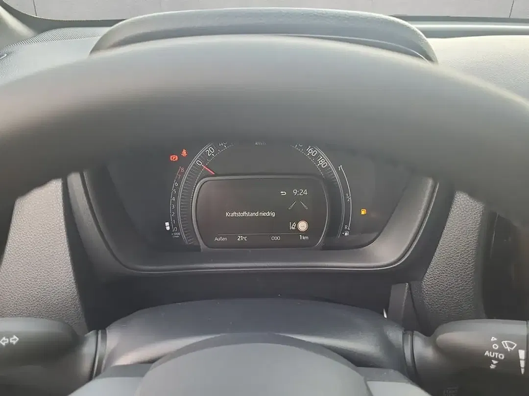 Toyota Aygo X Business Edition - Thumbnail 11