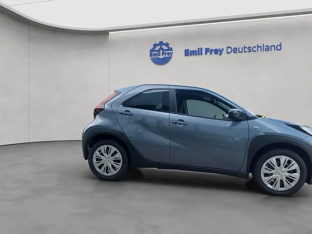 Toyota Aygo X Business Edition - Thumbnail 6
