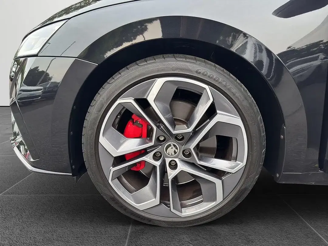 Skoda Octavia 2.0 TSI DSG 4x4 vRS Combi - Thumbnail 15