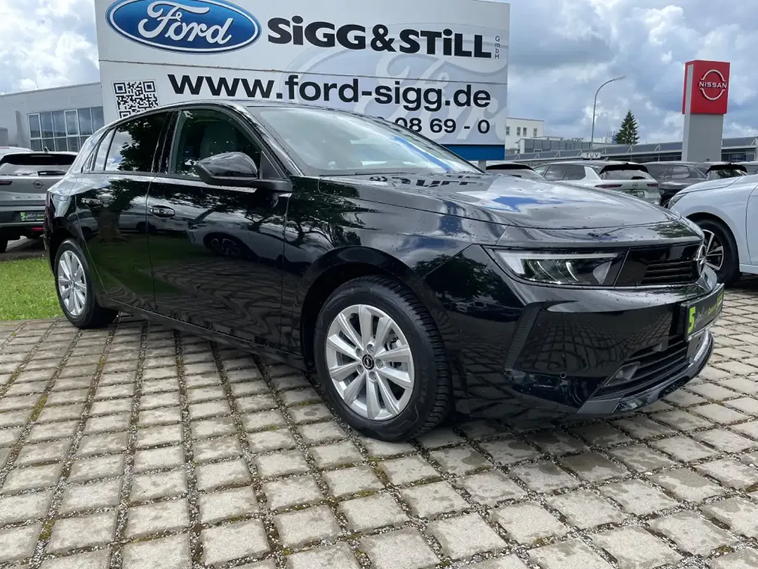 Opel Astra 1.2 Turbo Elegance - Thumbnail 1