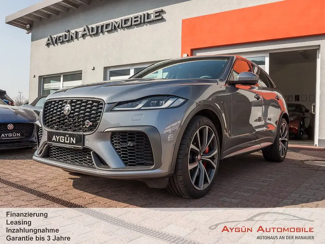 Jaguar F-Pace P550 SVR - Thumbnail 1