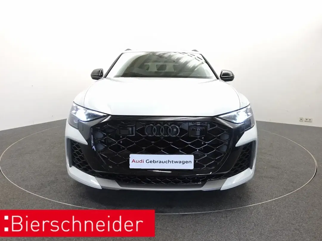 Audi RS Q8 performance - Thumbnail 3