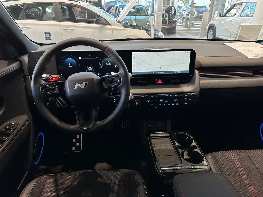 Hyundai IONIQ 5 N Line - Thumbnail 13