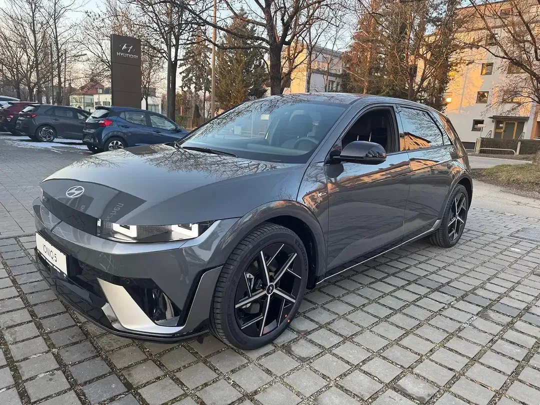 Hyundai IONIQ 5 N Line - Thumbnail 3