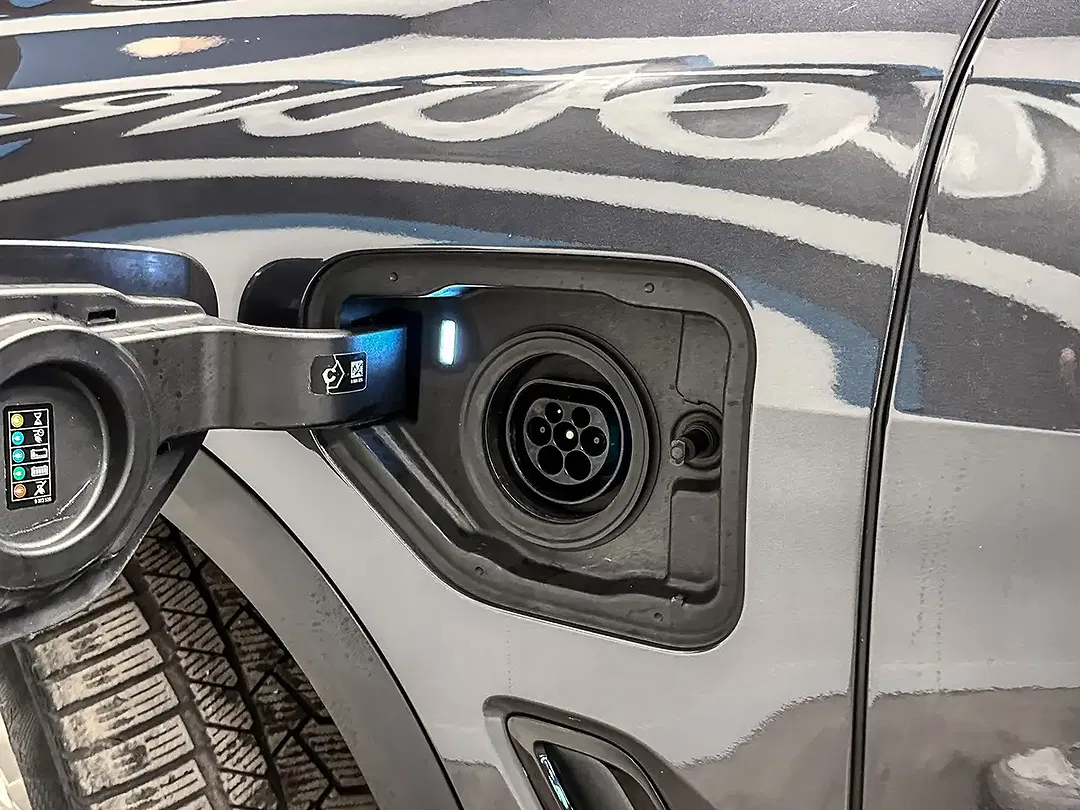 BMW X5 PHEV xDrive - Thumbnail 3