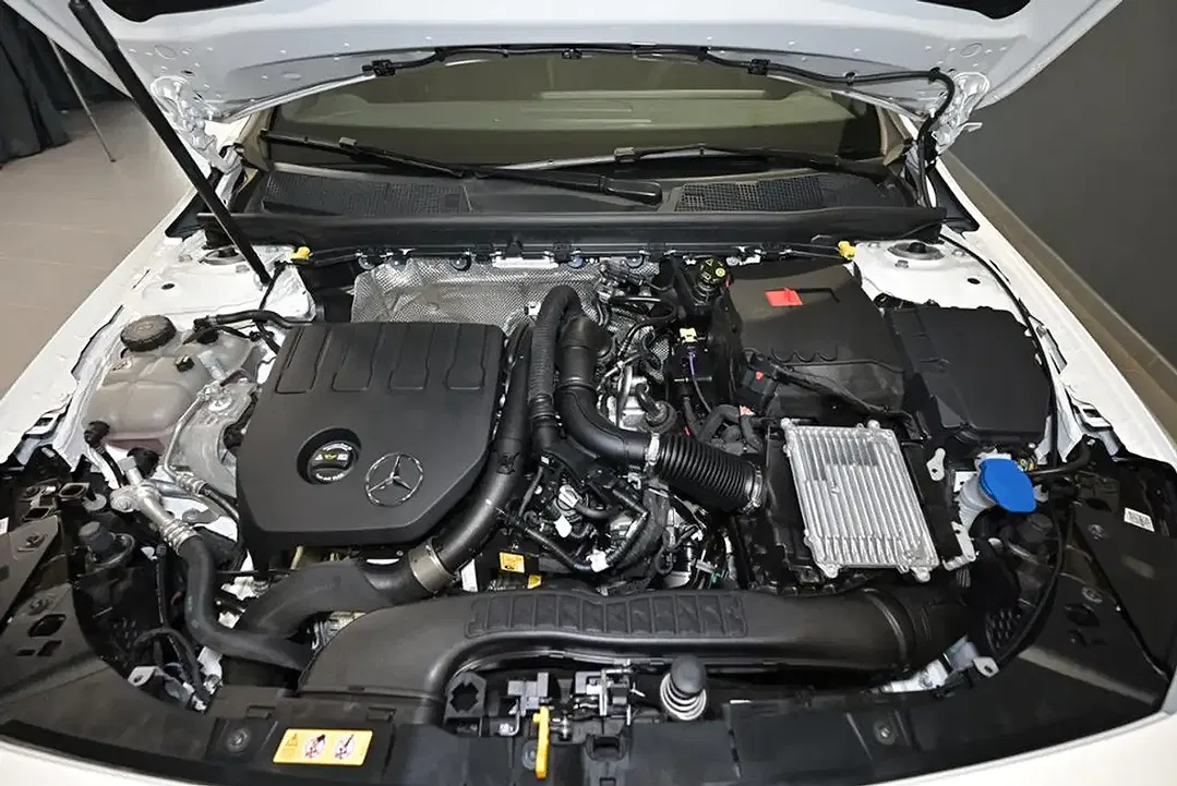 Mercedes-Benz CLA 180 AMG - Thumbnail 13