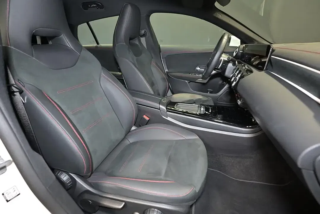 Mercedes-Benz CLA 180 AMG - Thumbnail 5