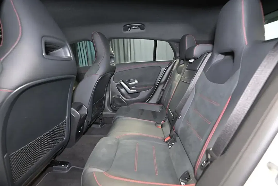 Mercedes-Benz CLA 180 AMG - Thumbnail 6