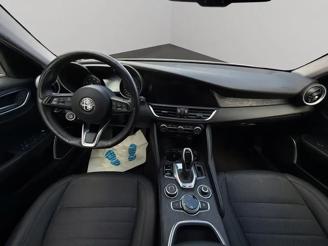 Alfa Romeo Giulia Super - Thumbnail 11