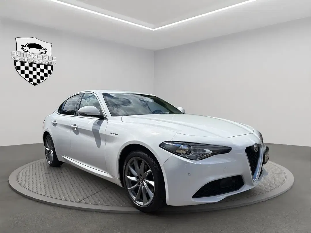 Alfa Romeo Giulia Super - Thumbnail 3