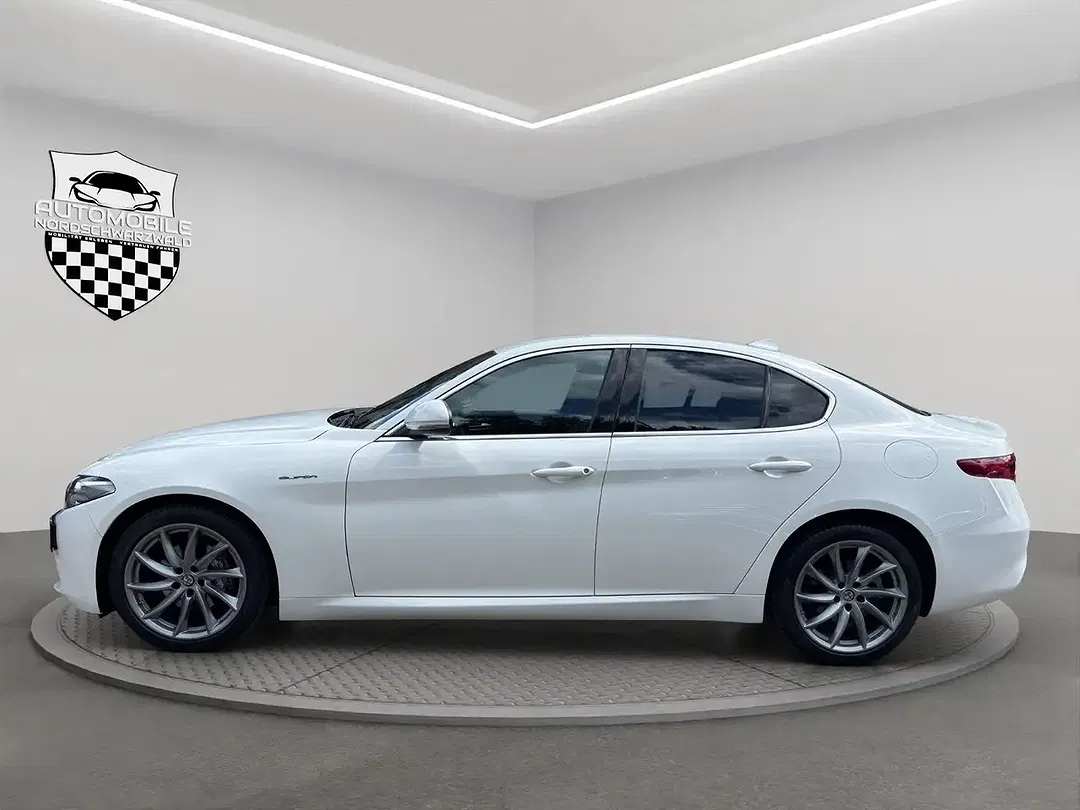Alfa Romeo Giulia Super - Thumbnail 4