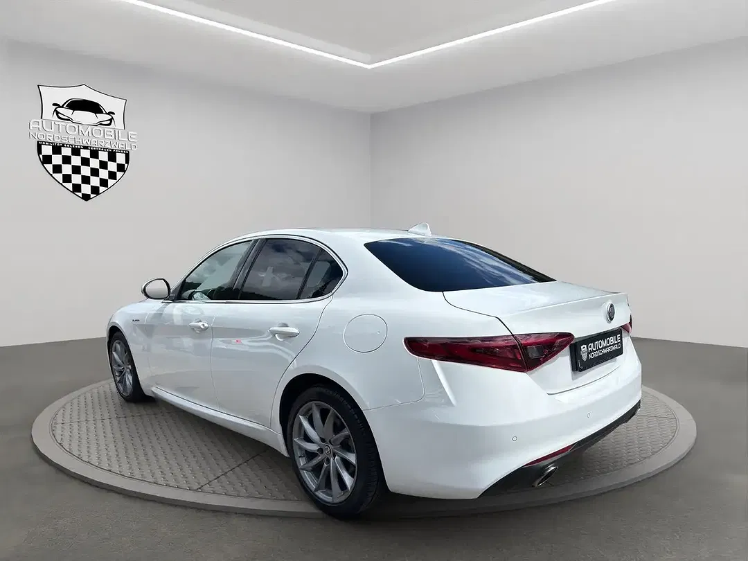 Alfa Romeo Giulia Super - Thumbnail 5