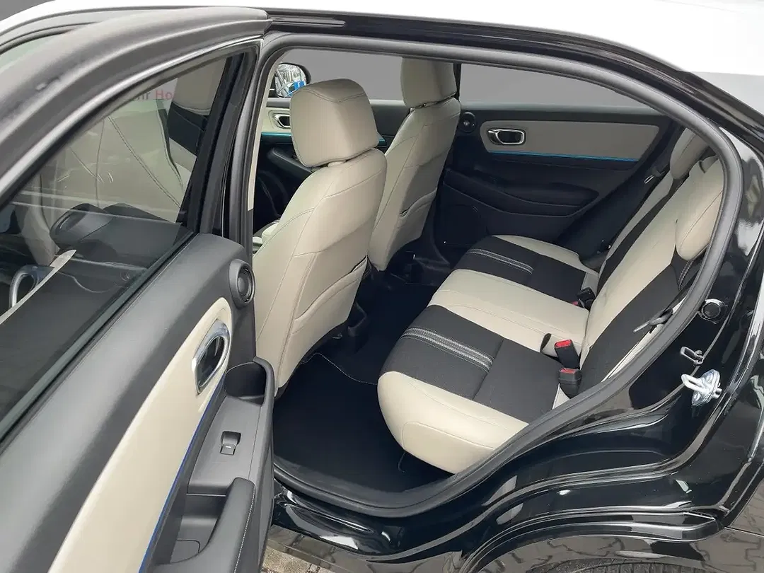 Honda HR-V 1.5 i-MMD Advance Style - foto 14