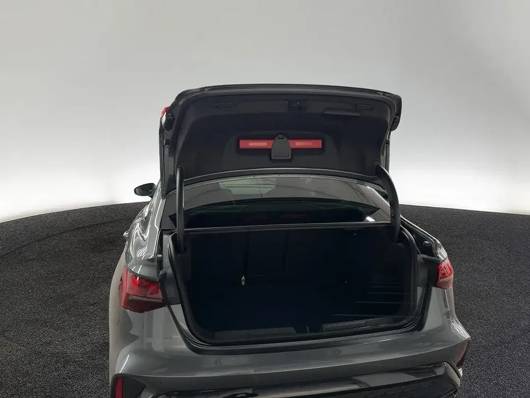 Audi A3 TFSI S tronic quattro S line - Thumbnail 3