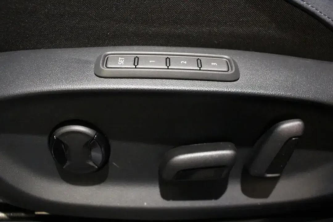 CUPRA Tavascan 4Drive VZ - Thumbnail 13